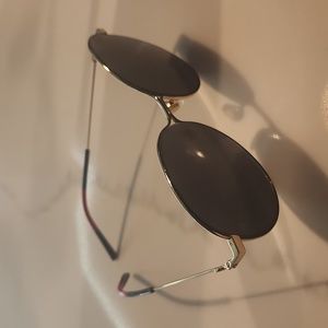 Gucci sunglasses with case